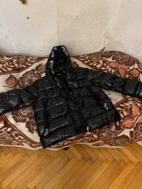Куртка Moncler пуховка чёрная теплая