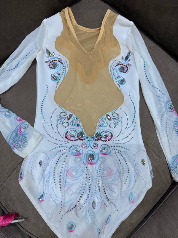 купальники для выступлений, булавы, мяч, скакалка, ленты, трусы, тренировочные купальники, украшения для волос 6