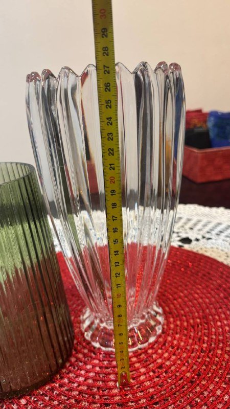 Вазы белая, зеленая 5