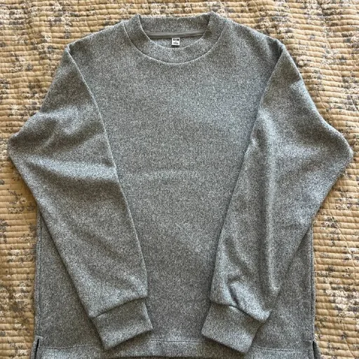 Свитшот Uniqlo