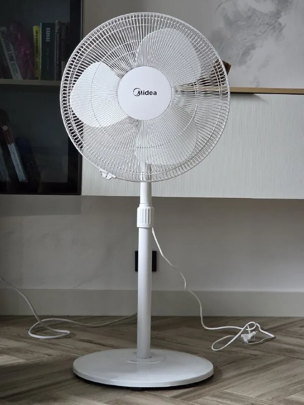 Вентилятор Midea FS40
