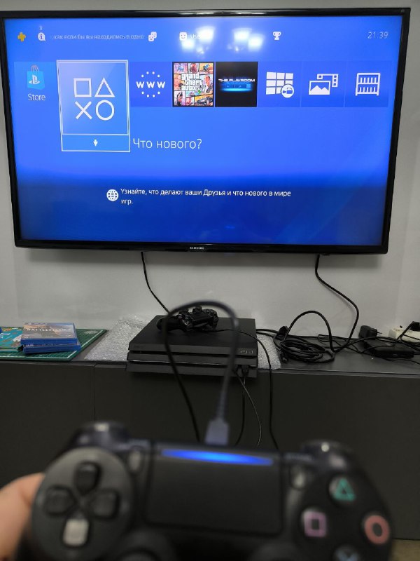 PlayStation 4 Pro 1ТБ, 2 геймпада, игры Battlefield 1, GTA 5 4