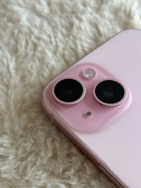 iPhone 15, 128 ГБ, розовый 1
