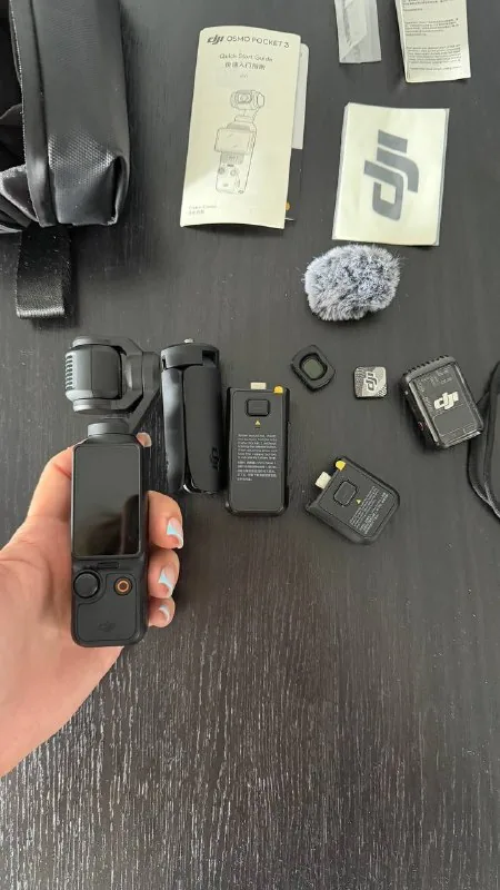 DJI Osmo Pocket 3 Creator Combo 1