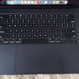 MacBook Air M3 15.3 16 ГБ 512 ГБ 4
