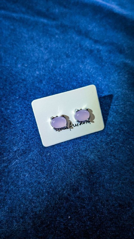 Cat-shaped stud earrings 925