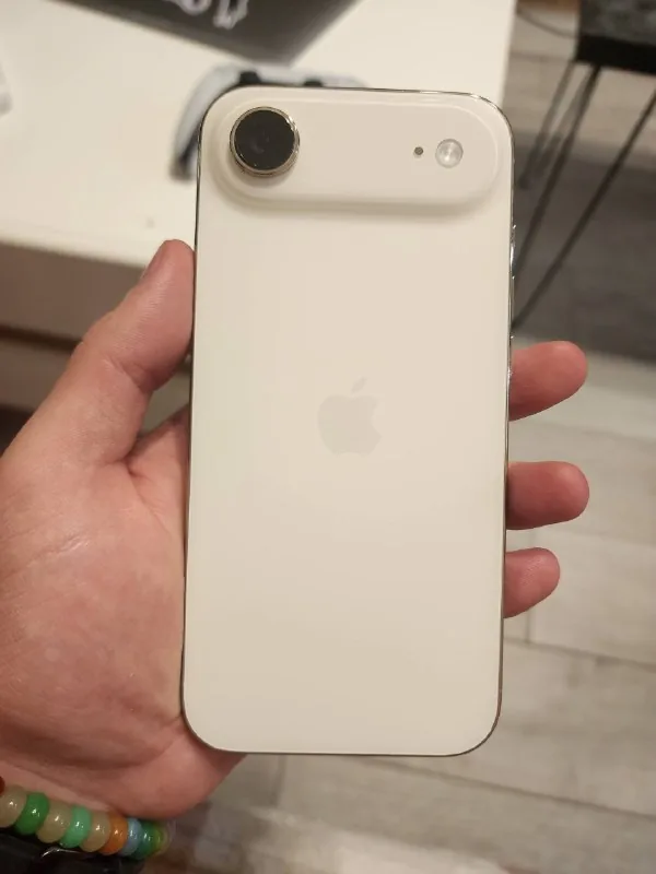 iPhone Air 256 GB eSIM