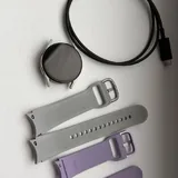 Тумба, кофемолка, очиститель воздуха, подушка, часы, кеды, костыли, елка, форма 7