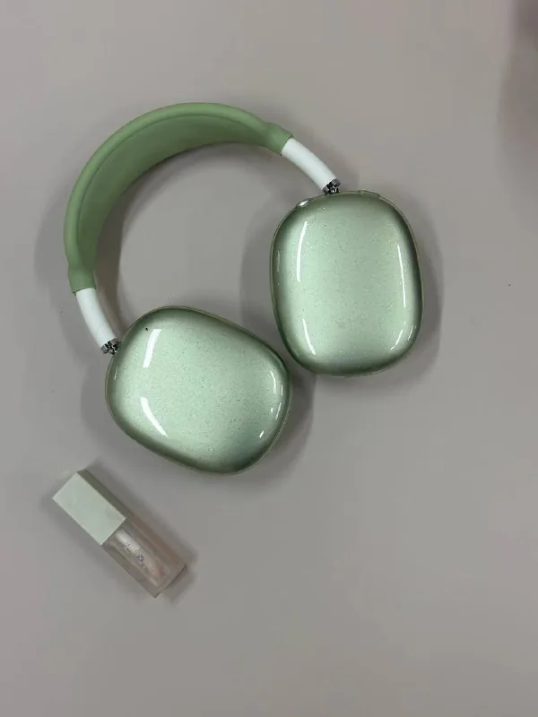Apple AirPods Max Green 1