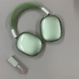 Apple AirPods Max Green 1
