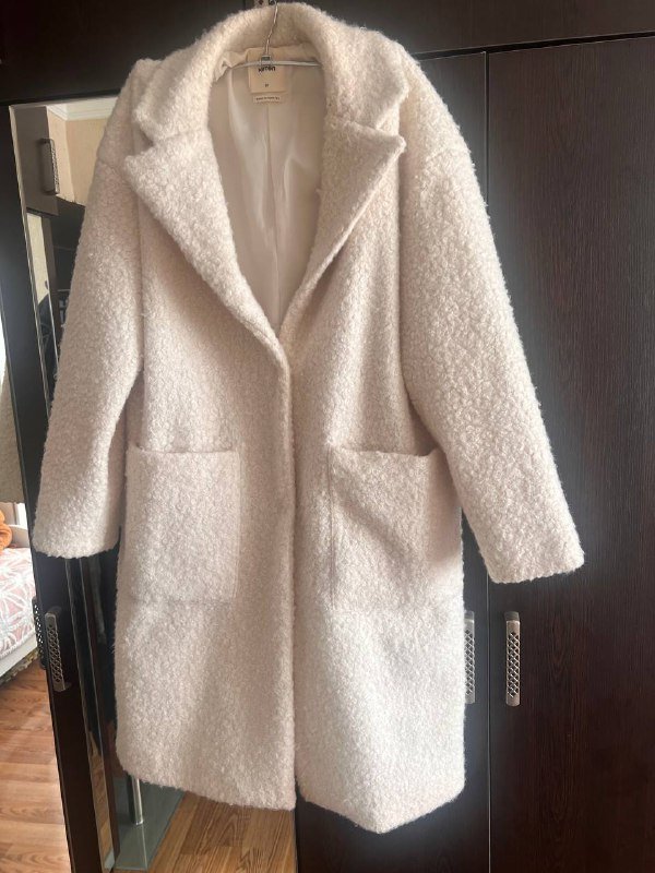 Женское пальто 55 лари размер S,M