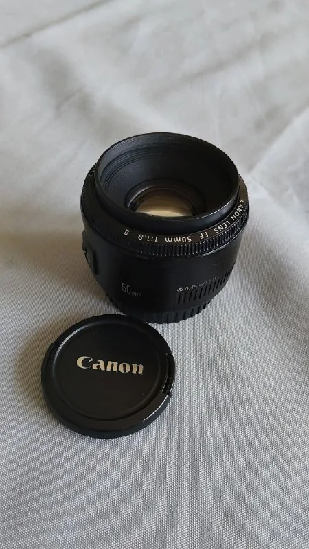 Объектив Canon 50mm f1.8