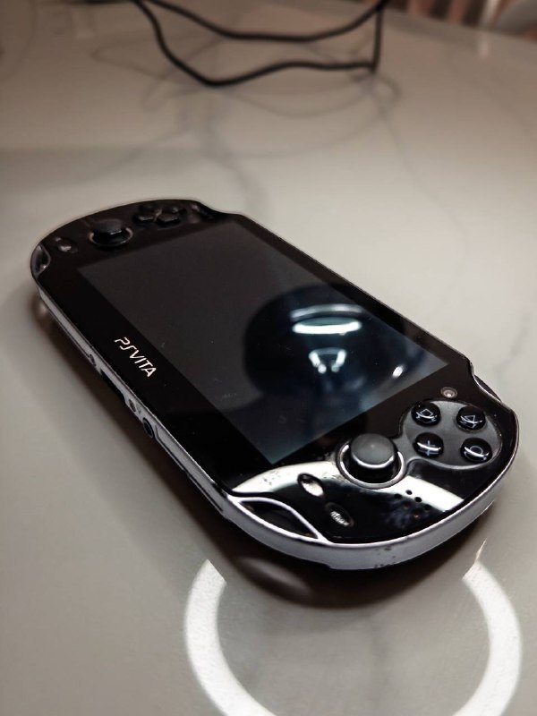 PS Vita игровая консоль 4