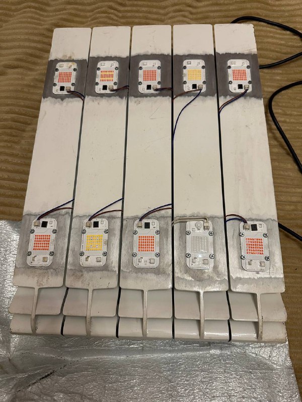 Лед лампы по 500w, 2 шт
