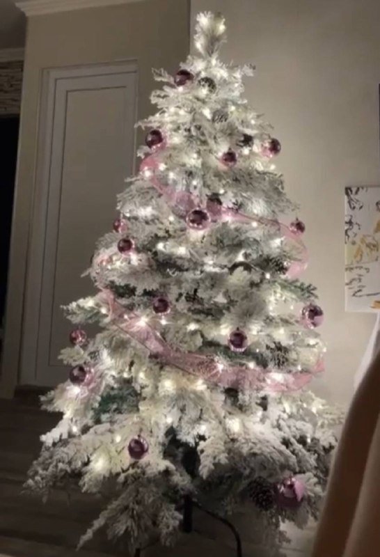 Искусственная ёлка с игрушками 180см