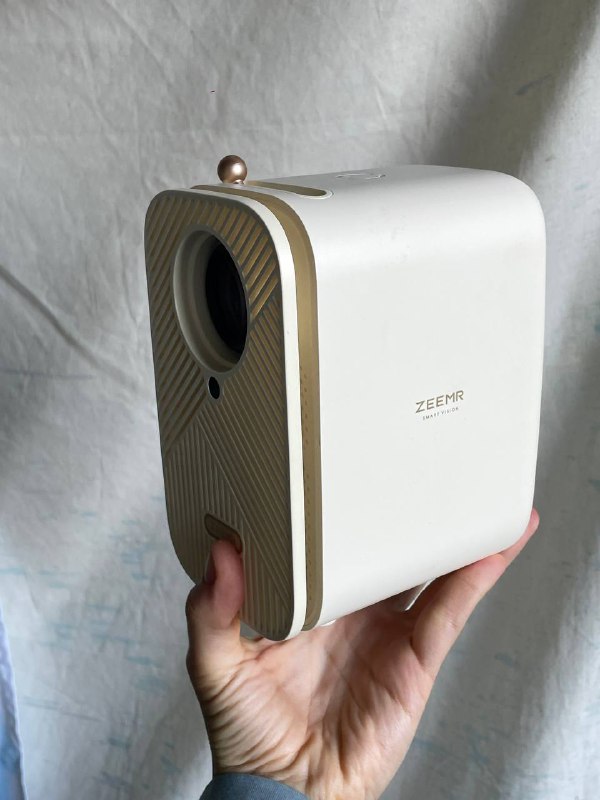 Проектор Zeemr M1 Pro Smart Projector 1