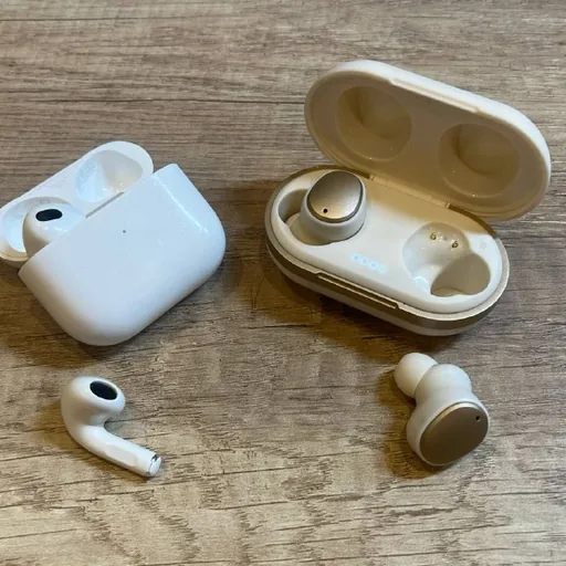 Apple AirPods 3, Heyday Earbuds 07