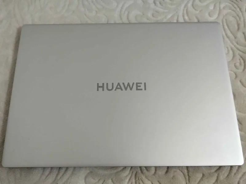 HUAWEI MateBook D 16, Klipsch колонки 1