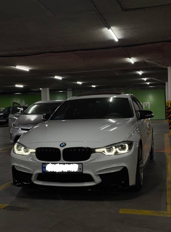 BMW 330i xDrive 2017 года 2