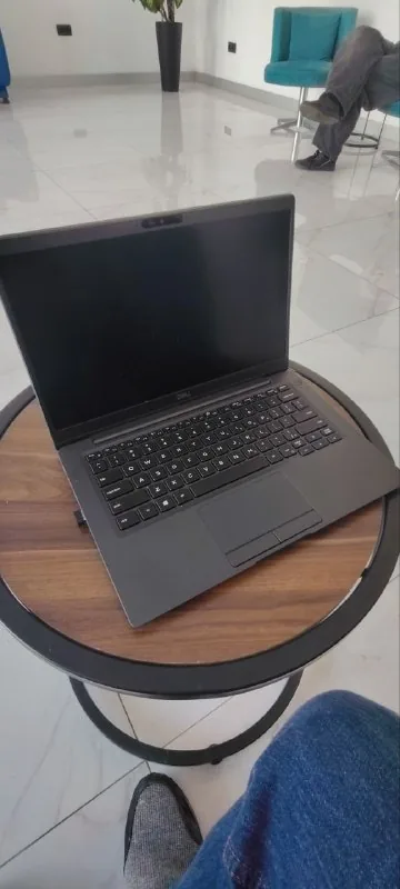 Ноутбук Dell 7300 1