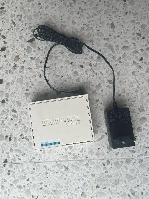 Mikrotik hAP ac lite роутер