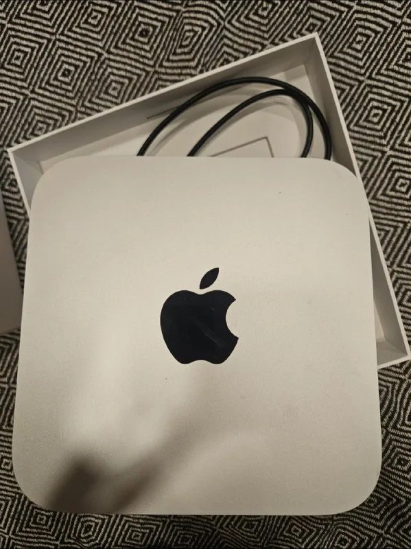 Mac mini с чипом M2 1