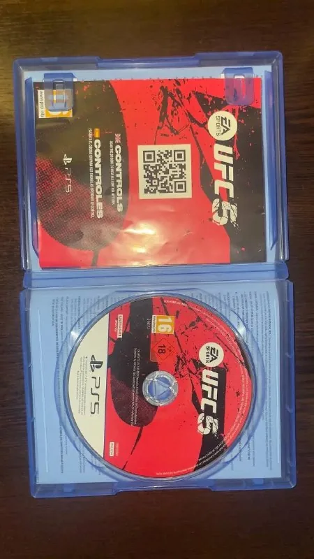 Диск UFC 5 для PS5 1