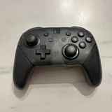 Nintendo Switch Pro Controller 1