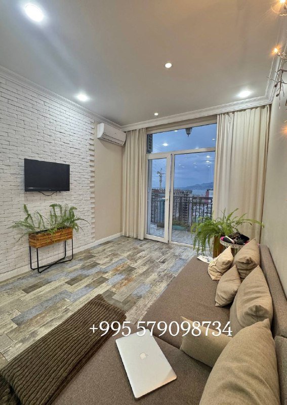 2х комнатная квартира с отдельной спальней в Батуми 2