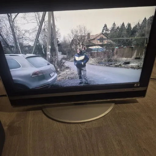 Sony Bravia телевизор 28 дюймов