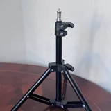 Штатив для кольцевой лампы 2