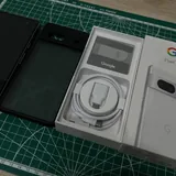 Google Pixel 7, монитор HP X24ih, клавиатура Aula Win60 Pro, мышь 2E Hyperdrive Pro 1