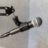 Микрофон Shure SM58, аудиокарта Focusrite Scarlett 2i2, стойка 4