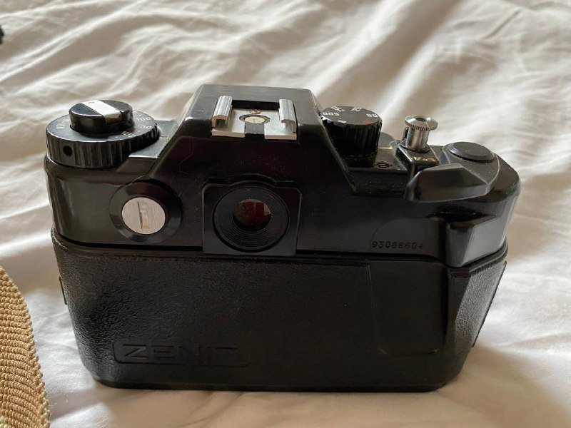 Плёночный фотоаппарат Зенит 122 с объективом Гелиос 44м 2