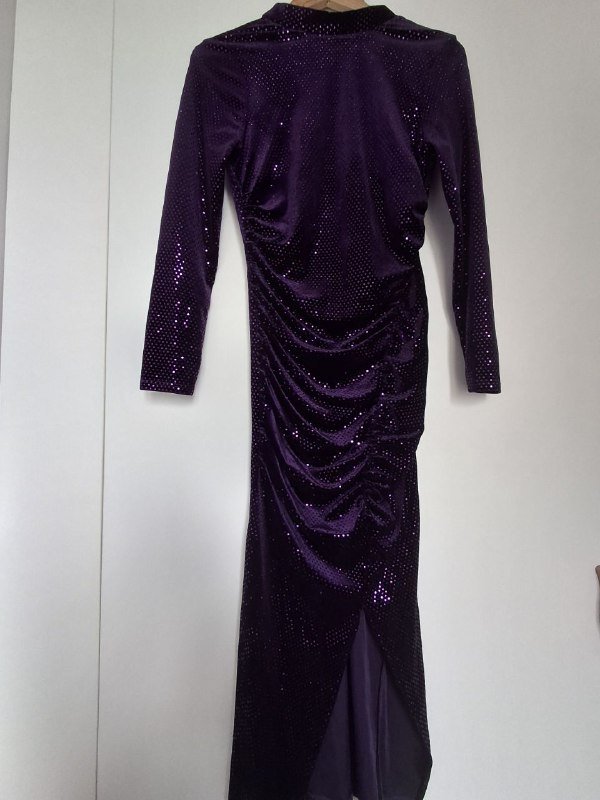 Платье бархатное Zara размер S