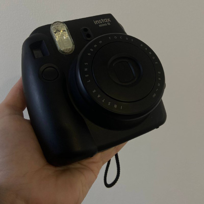 Фотоаппарат мгновенной печати Instax Mini 8 2