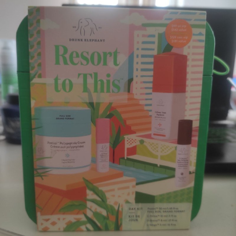 Подарочный бокс косметики