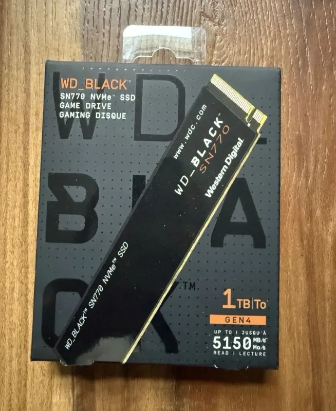 WD_BLACK 1TB SN770 NVMe SSD 1