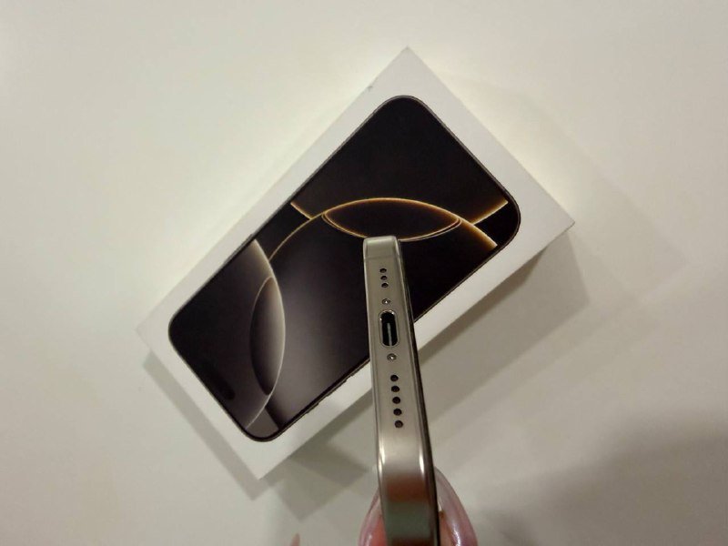 iPhone 16 pro 128GB 5