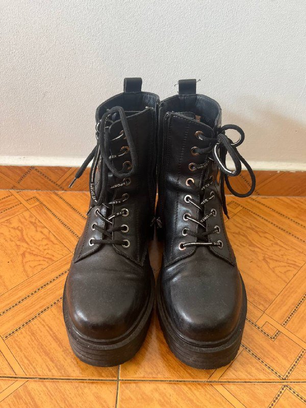 Джинсовая куртка, кроссовки, ботинки, джинсы, шапка, лосины 4