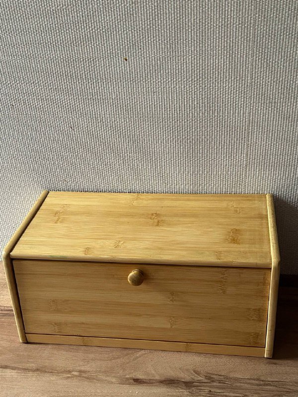 Деревянная хлебница