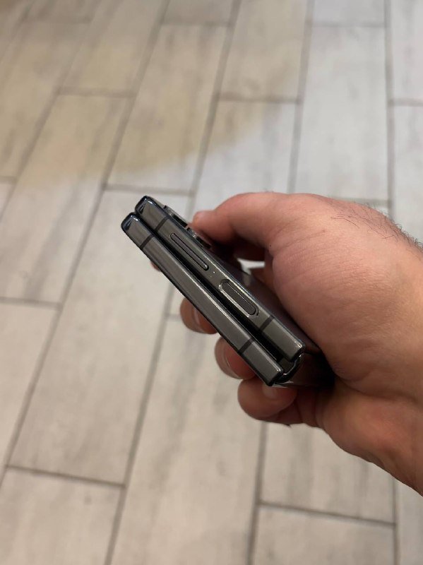 Samsung Flip 4 128GB 8