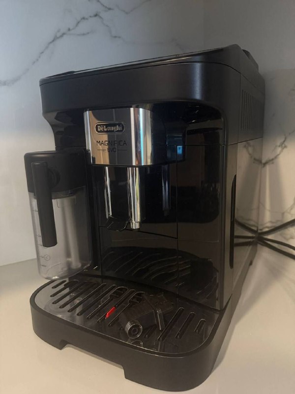 Кофемашина De'Longhi Magnifica автомат 2