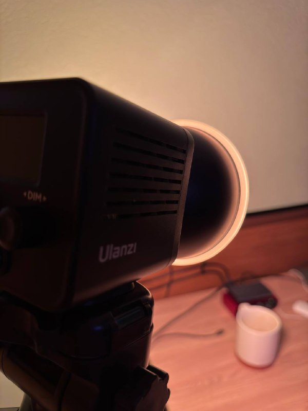 Портативный студийный свет Ulanzi W40, штатив и кабель питания 2