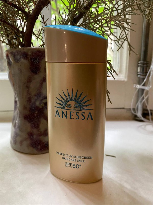 Anessa SPF milk 90 ml, Purito крем для глаз, The Ordinary витамин C, The Ordinary гликолевый тонер