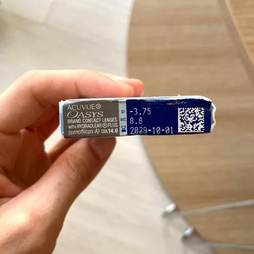 Контактные линзы ACUVUE Oasys