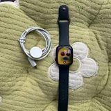 Apple Watch Series 8, Garmin Venu 2 4