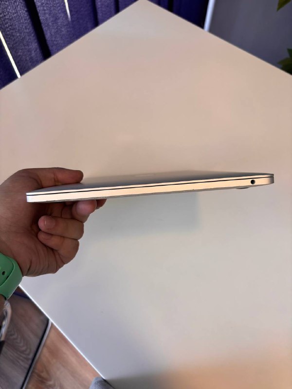 MacBook Pro 2017 i5 8/128ГБ 4