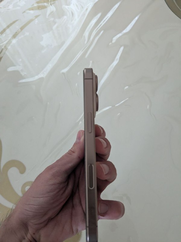 Iphone 16 pro 128gb Desert Titanium 3