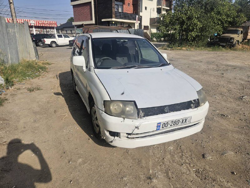 Mitsubishi RVR 2000 года 3